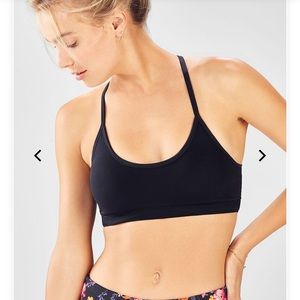 NWOT Fabletics Sports Bra Black seamless S